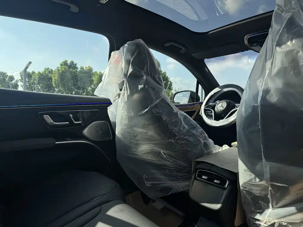 Mercedes-Benz EQS SUV — миниатюра 20