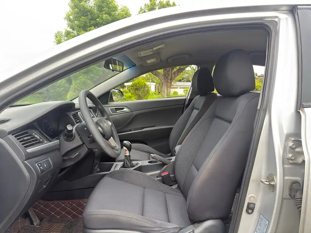 Hyundai Mistra — миниатюра 5