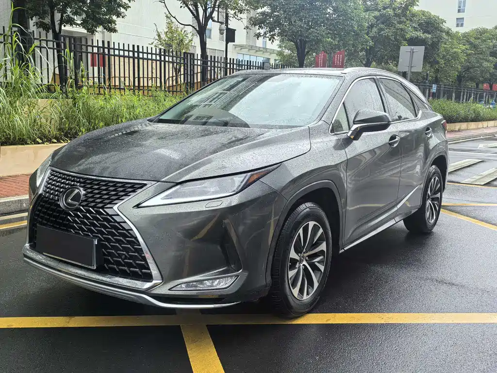 Lexus RX 2020