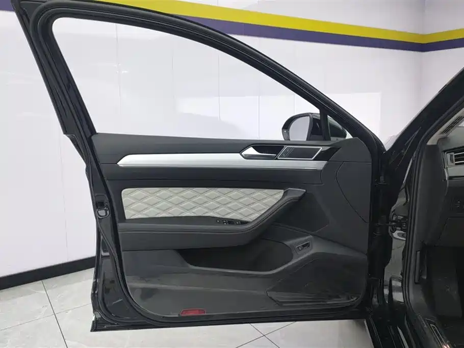 Volkswagen Magotan 2025 330TSI DSG Luxury