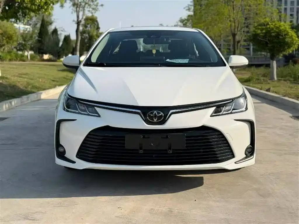 Купить Toyota Corolla
