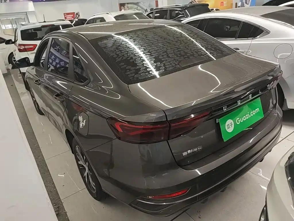 Geely Emgrand — миниатюра 5