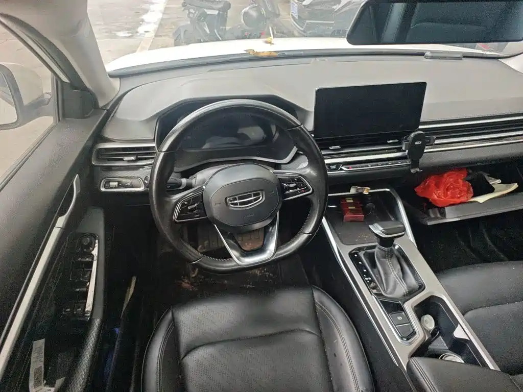 Geely Emgrand — миниатюра 6
