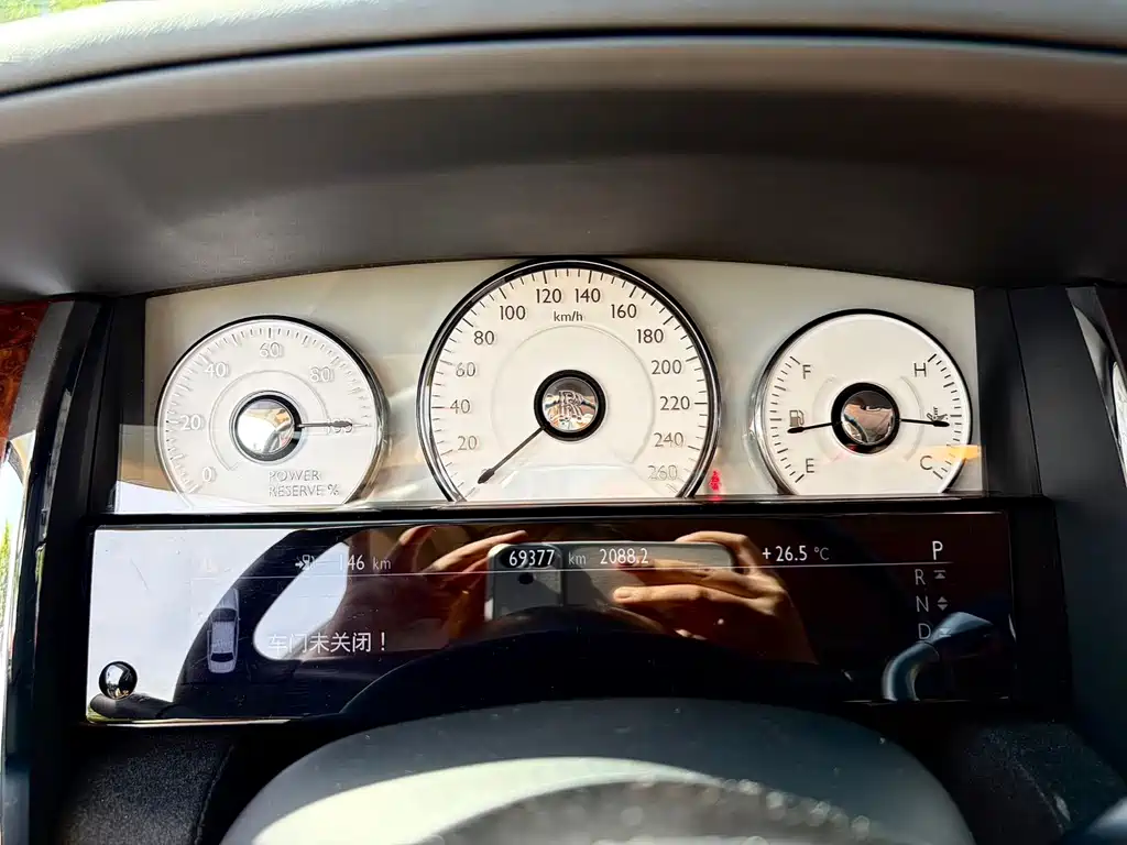 Rolls-Royce Ghost — миниатюра 11