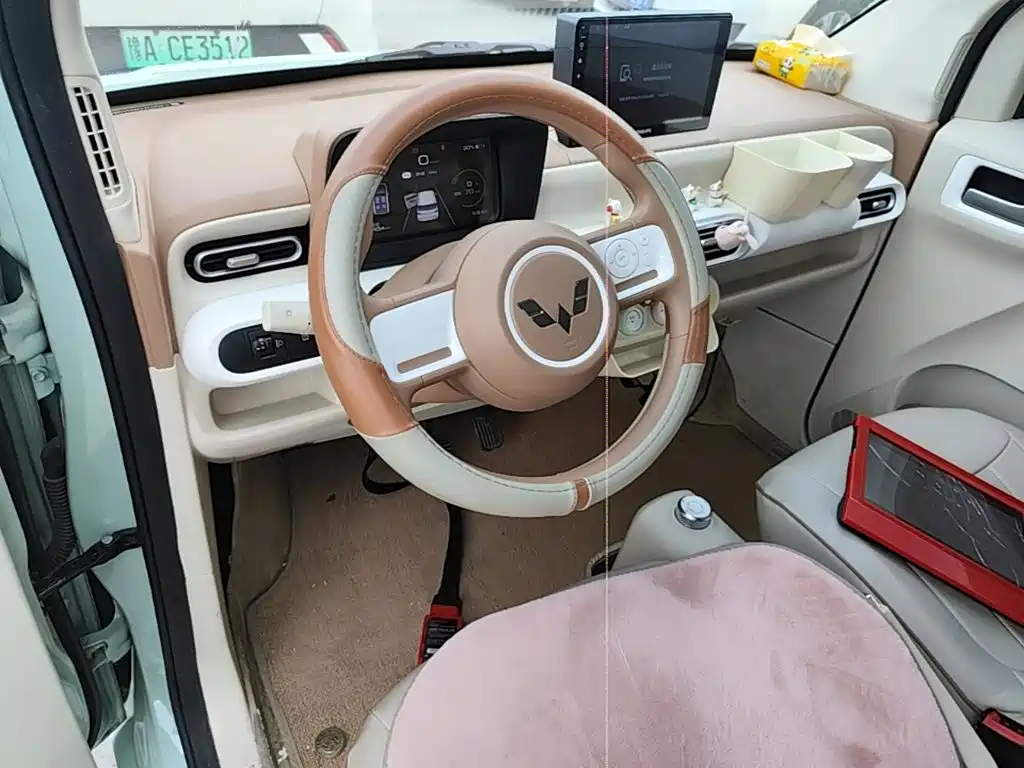 Wuling MINIEV — миниатюра 10