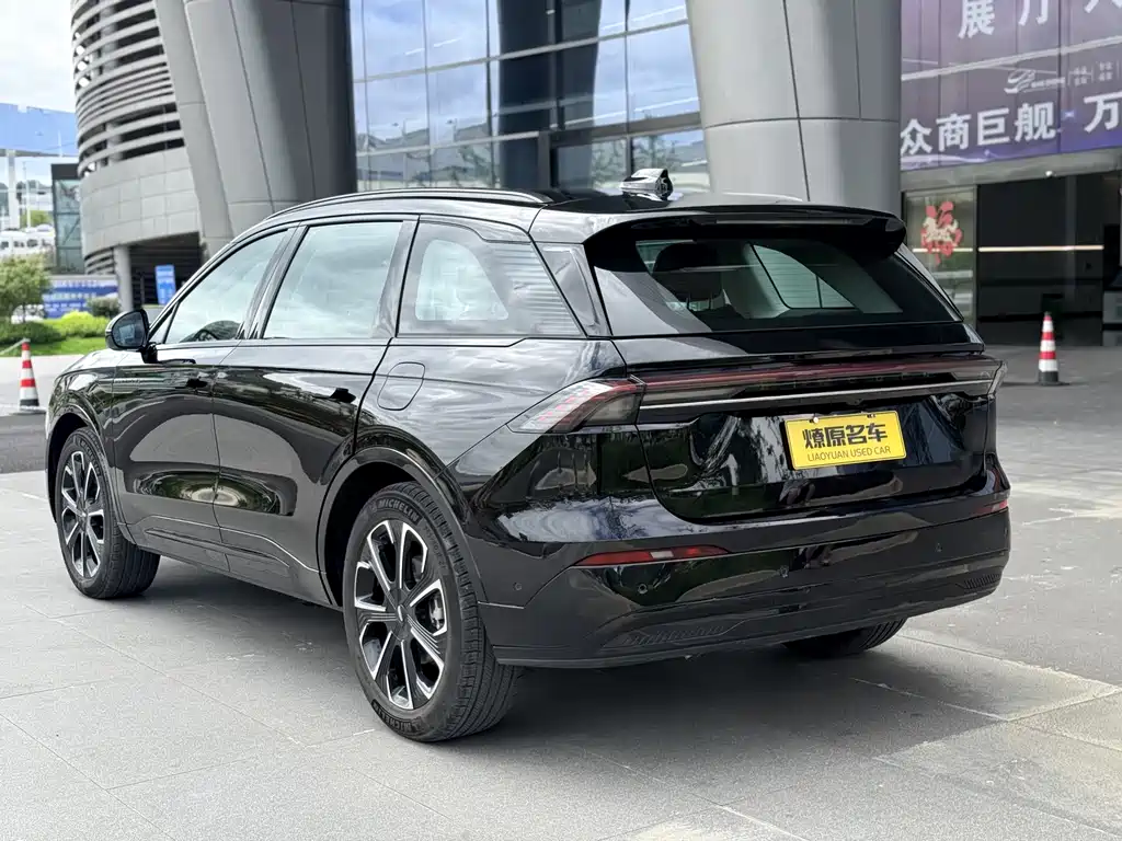 Lincoln Nautilus 2023 2.0T