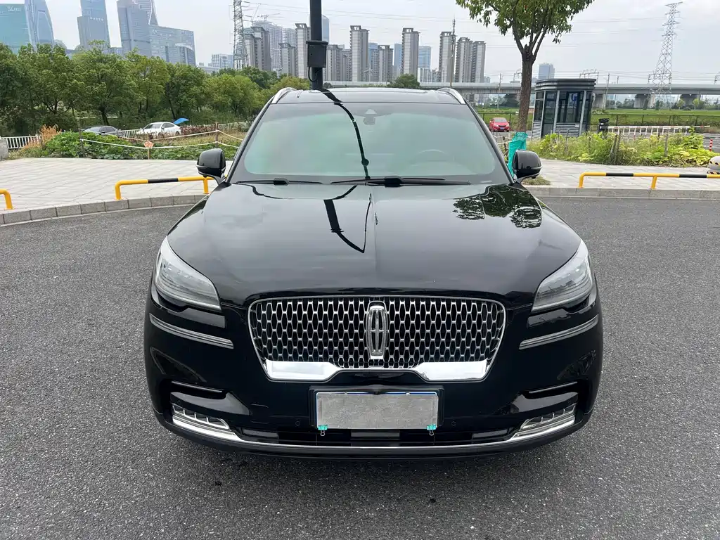 Lincoln Aviator — миниатюра 2
