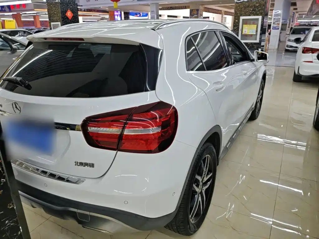 Mercedes-Benz GLA — миниатюра 7