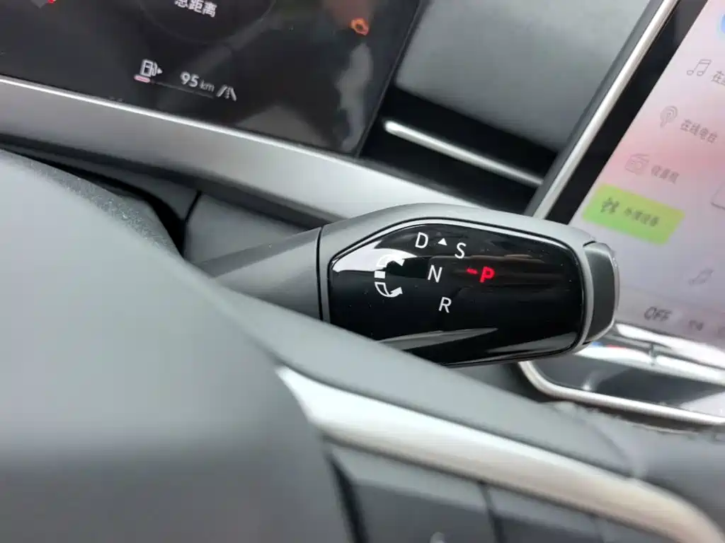 Volkswagen Sagitar — миниатюра 14