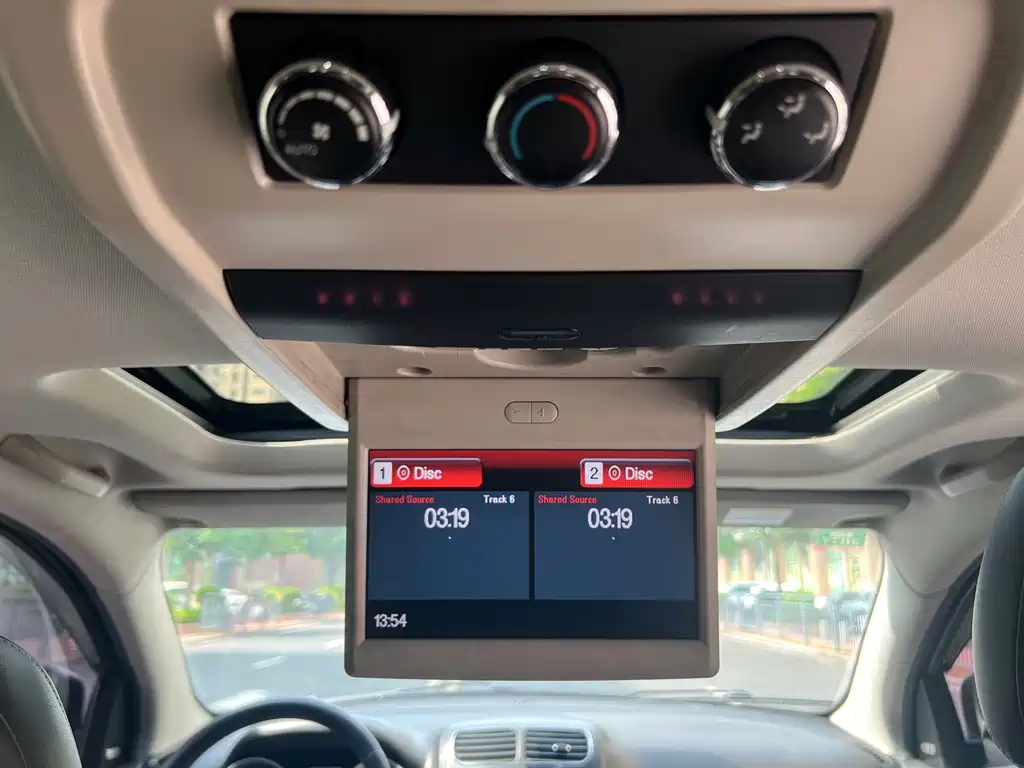 Dodge Journey — миниатюра 19