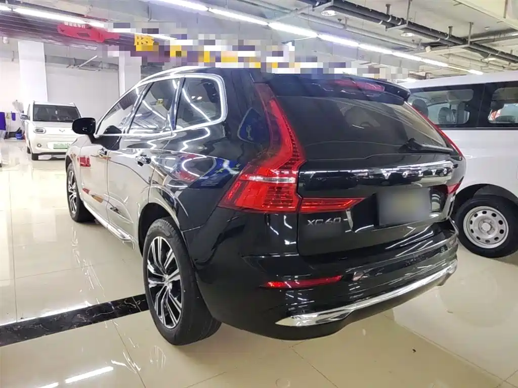 Volvo XC60 2022 B5 Luxury