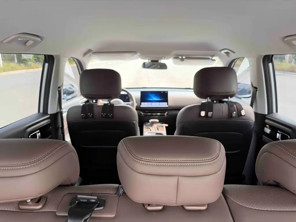 Wuling Xingguang 560 — миниатюра 13