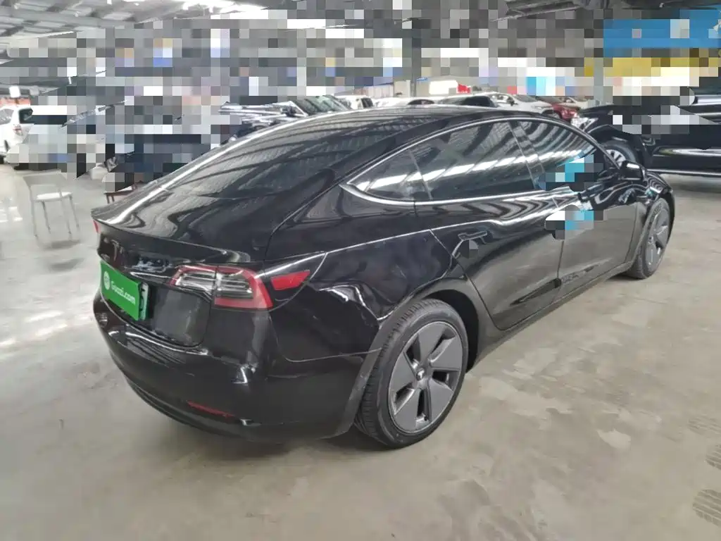 Tesla Model 3 — миниатюра 5