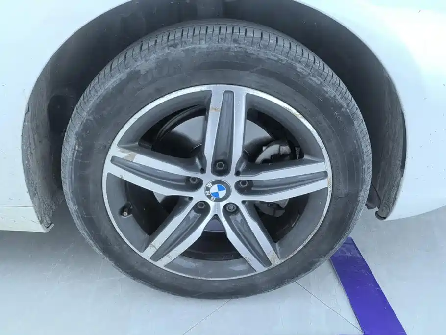 BMW 2 Series Active Tourer — миниатюра 6