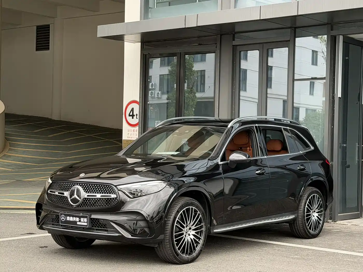 奔驰GLC 2026款 GLC 300 L 4MATIC 豪华型 2026