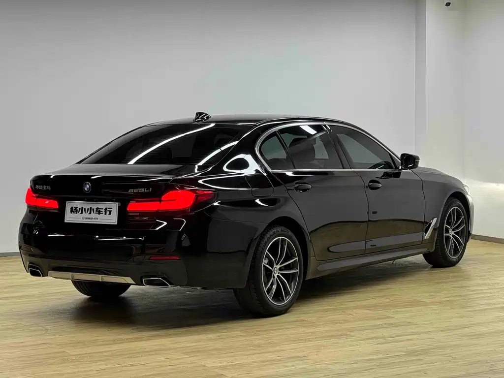 BMW 5 Series 5 2022 525Li M Sport