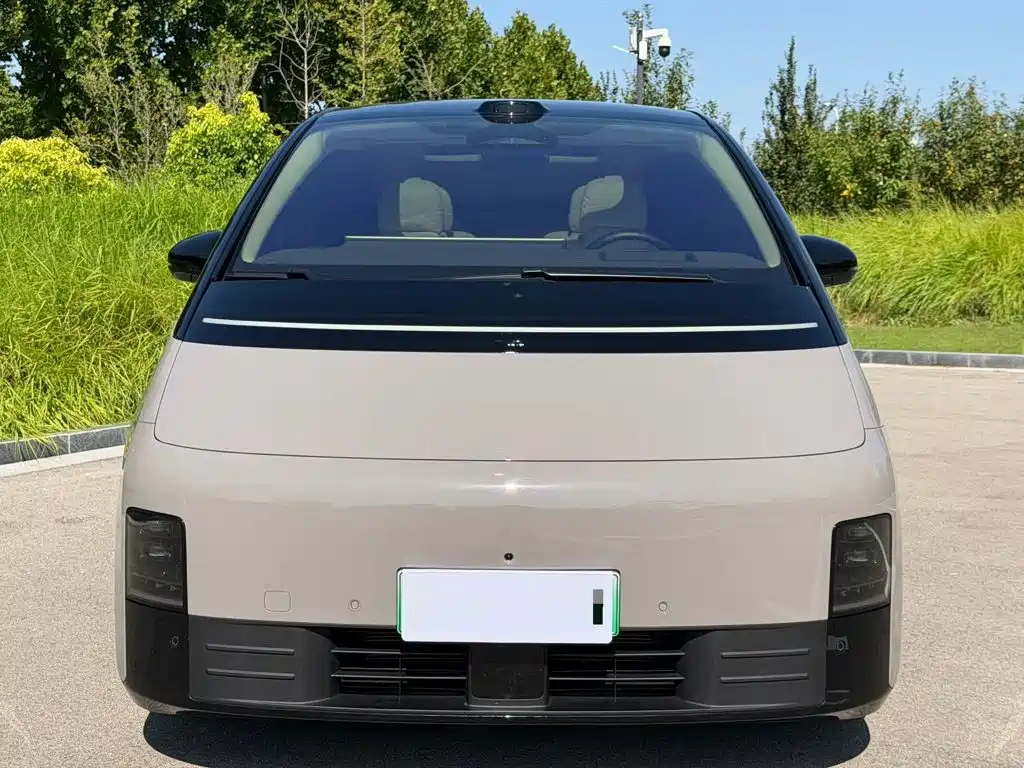 Li Auto Li MEGA — миниатюра 10