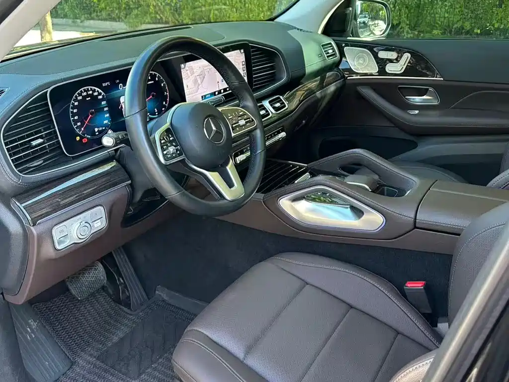 Mercedes-Benz GLE (Import) — миниатюра 14