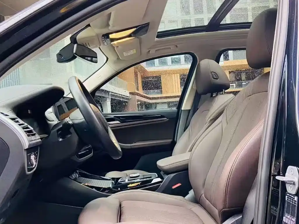 BMW iX3 2024 Lead