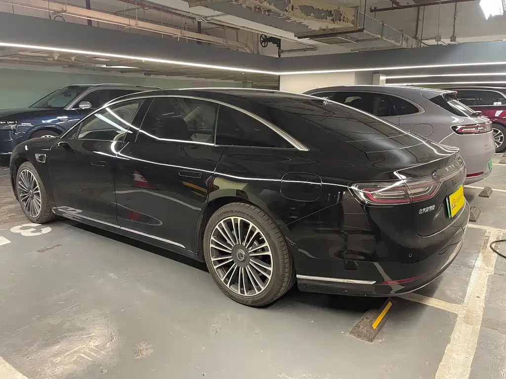 AITO ENJOY THE WORLD S9