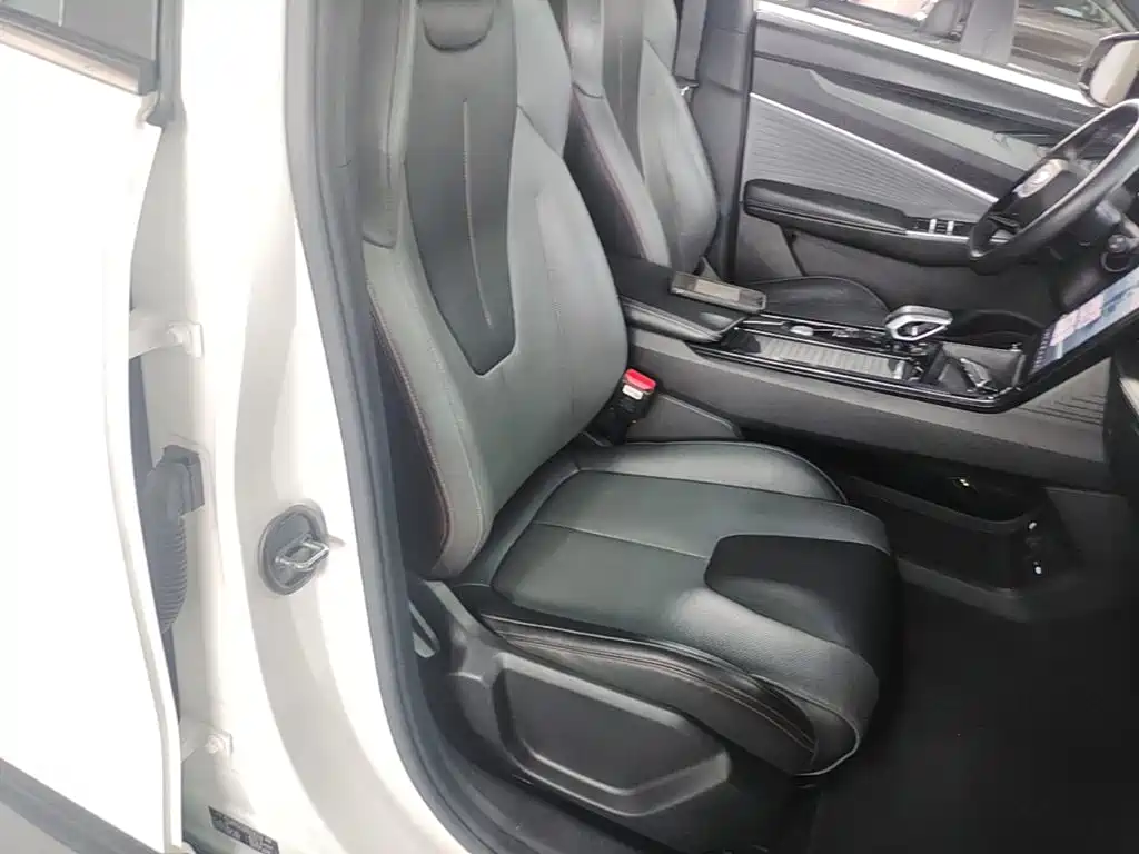 Geely Boyue — миниатюра 25