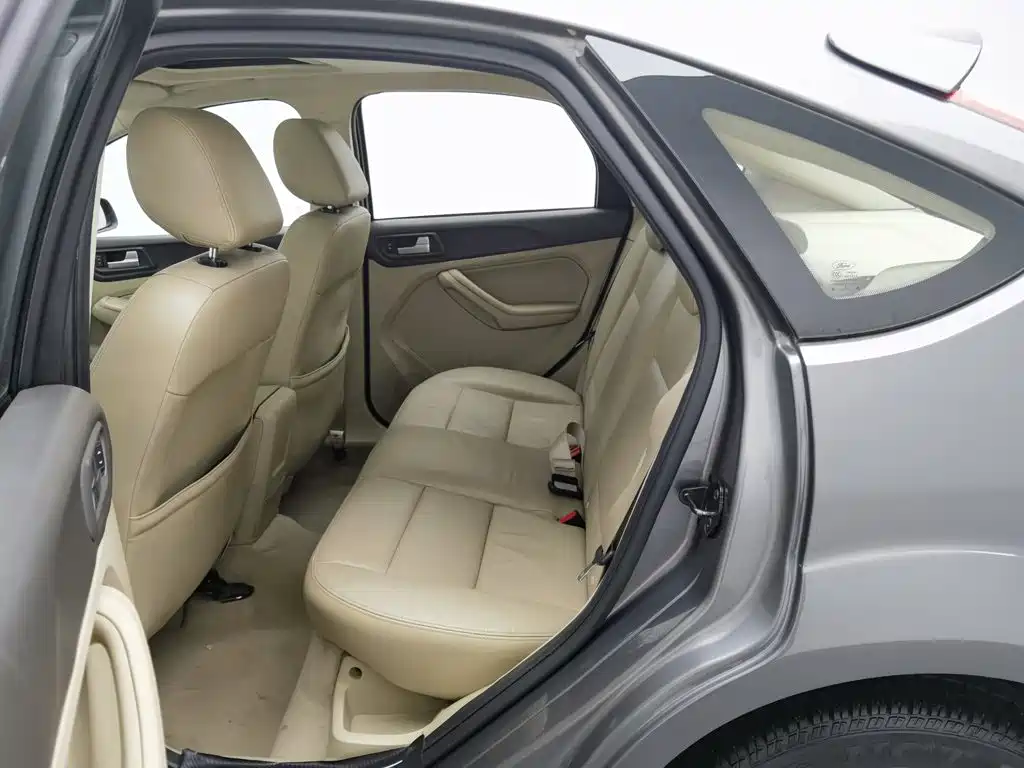 Ford Focus — миниатюра 15