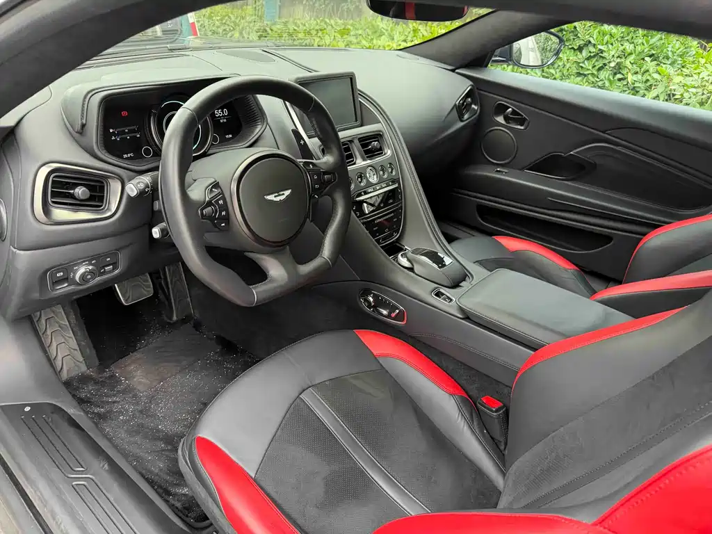 Aston Martin DB11 2023 4.0T V8 Coupe