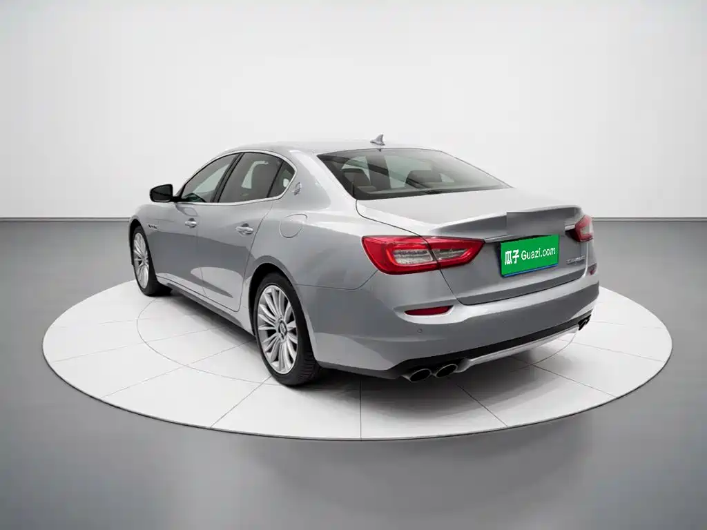 Maserati Quattroporte — миниатюра 4