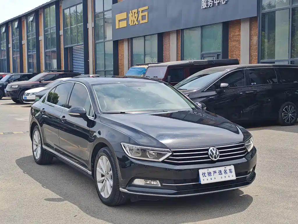Volkswagen Magotan 2017 330TSI DSG Lead