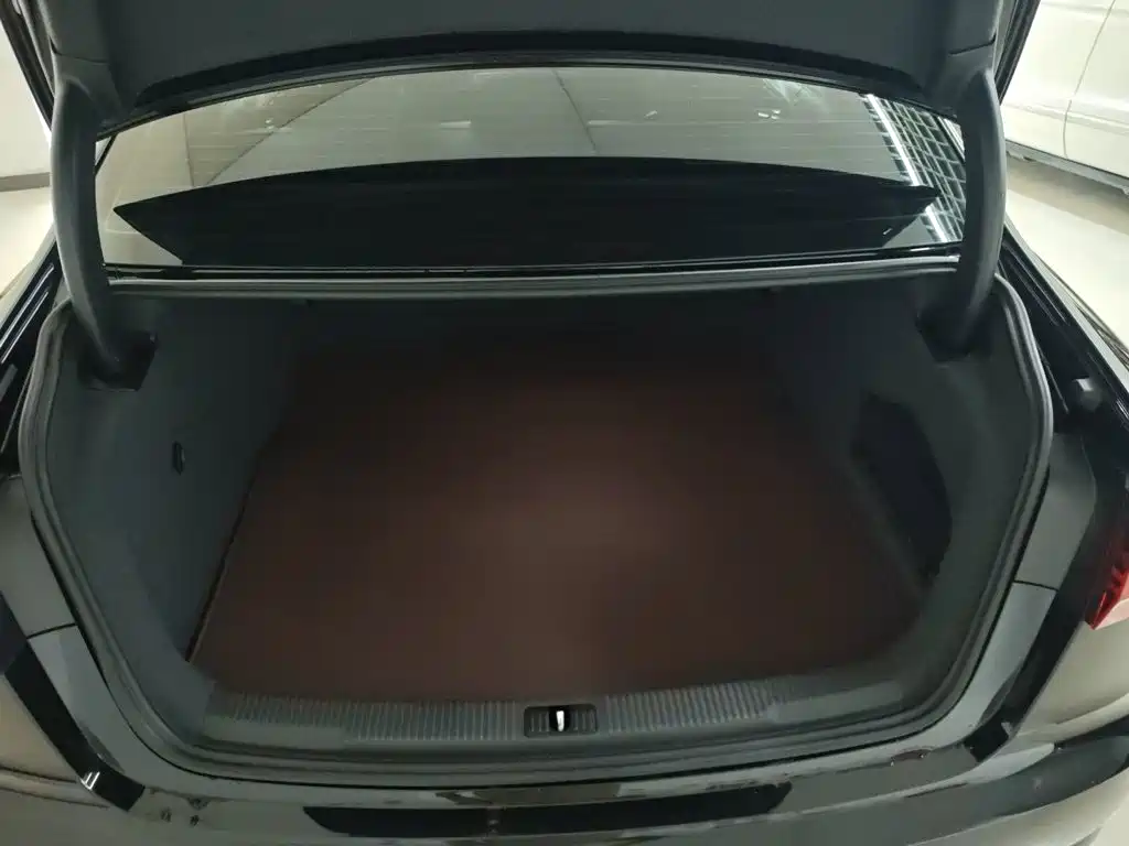 Audi A6L — миниатюра 13