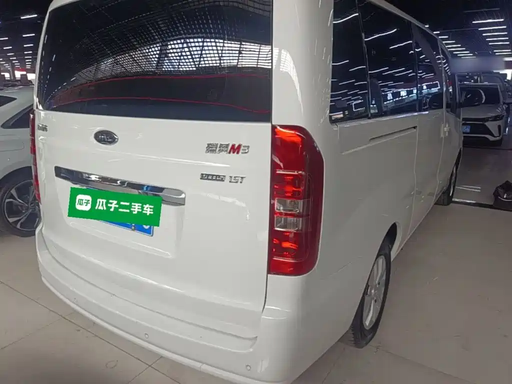 JAC RefineM3 M3 2023 PLUS 1.5T 7/8 мест Smart Connect