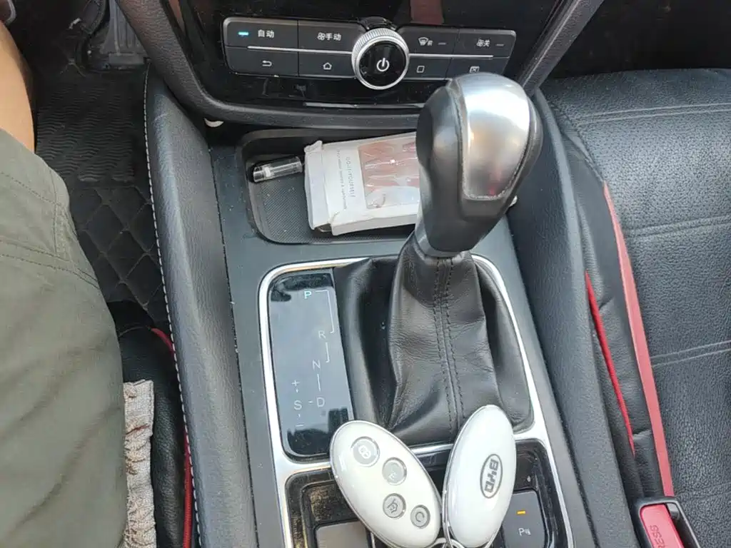 BYD MAX — миниатюра 14