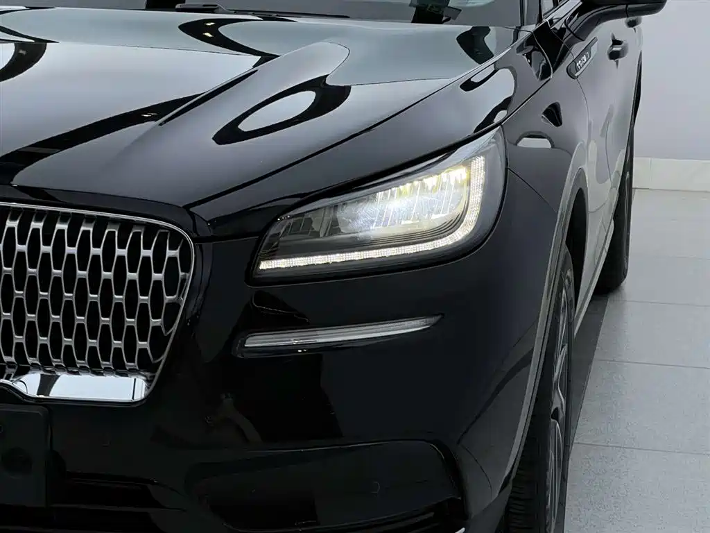 Lincoln Corsair 2022 2.0T Premium
