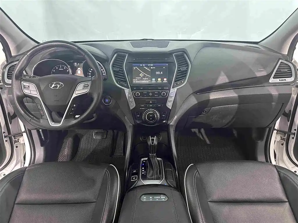 Hyundai Santa Fe — миниатюра 9