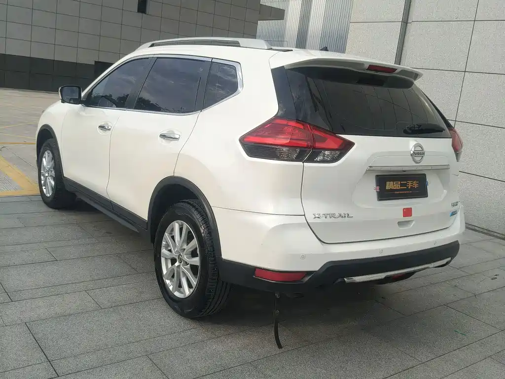 Nissan X-Trail — миниатюра 4