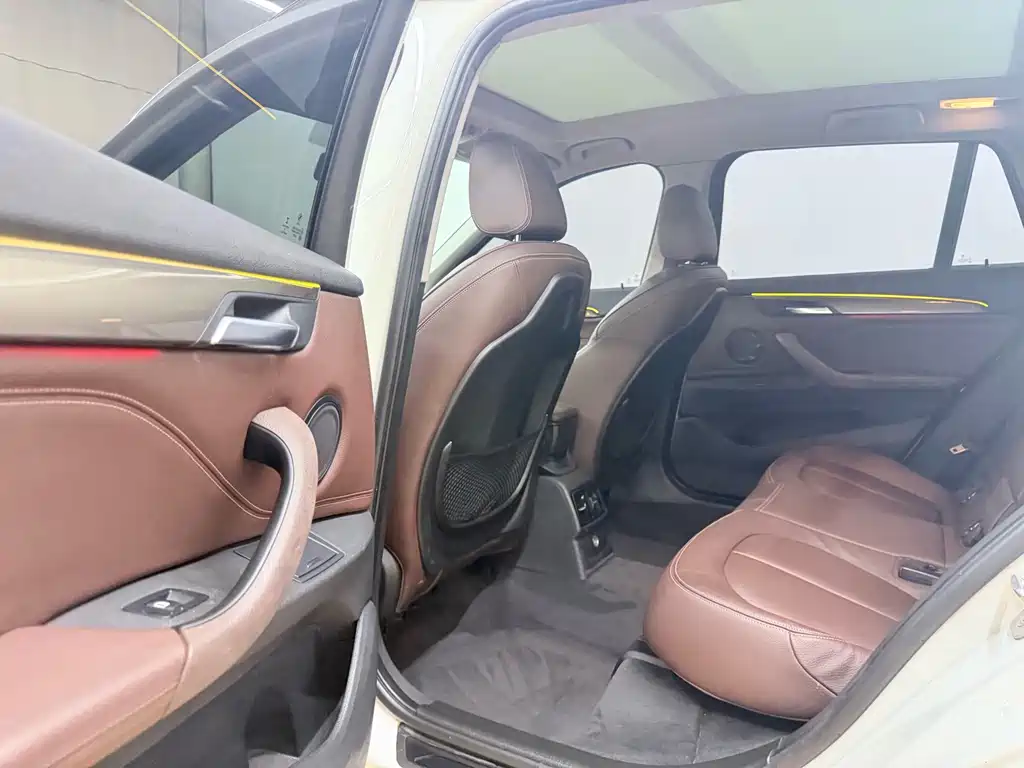 BMW X1 — миниатюра 23