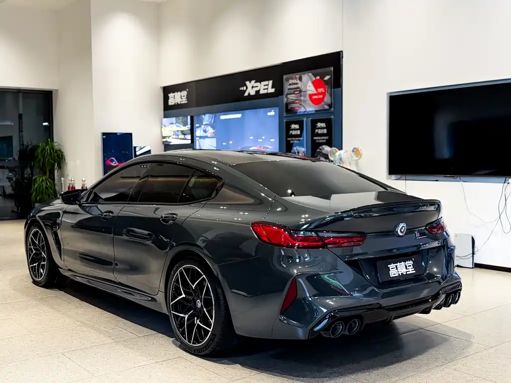 BMW M8 — миниатюра 3