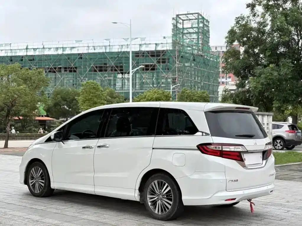 Honda Odyssey — миниатюра 8
