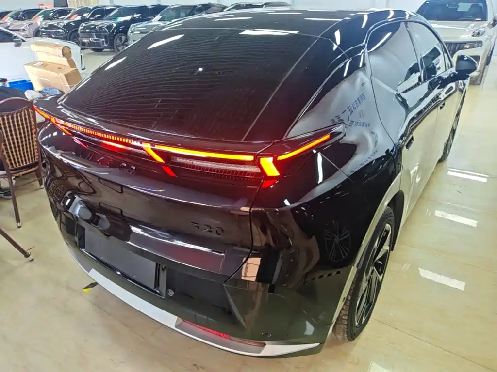 Lynk & Co Z20 — миниатюра 7