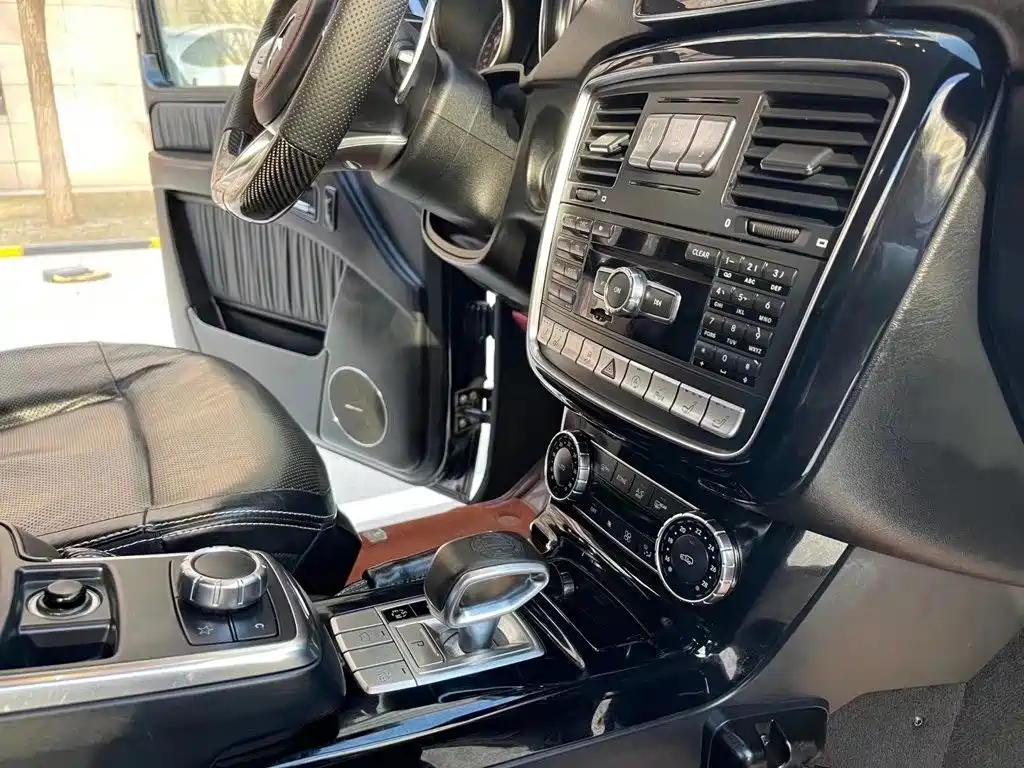 Mercedes-Benz G-Class — миниатюра 7