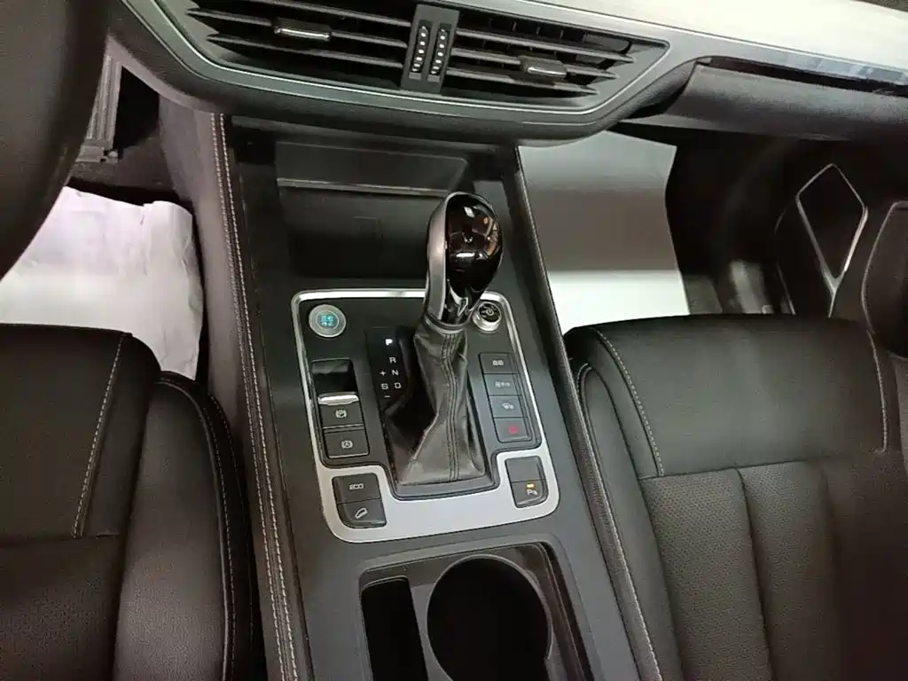 BYD Tang — миниатюра 14