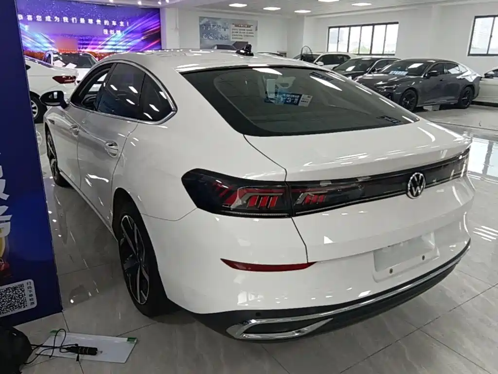 Volkswagen Lamando — миниатюра 5