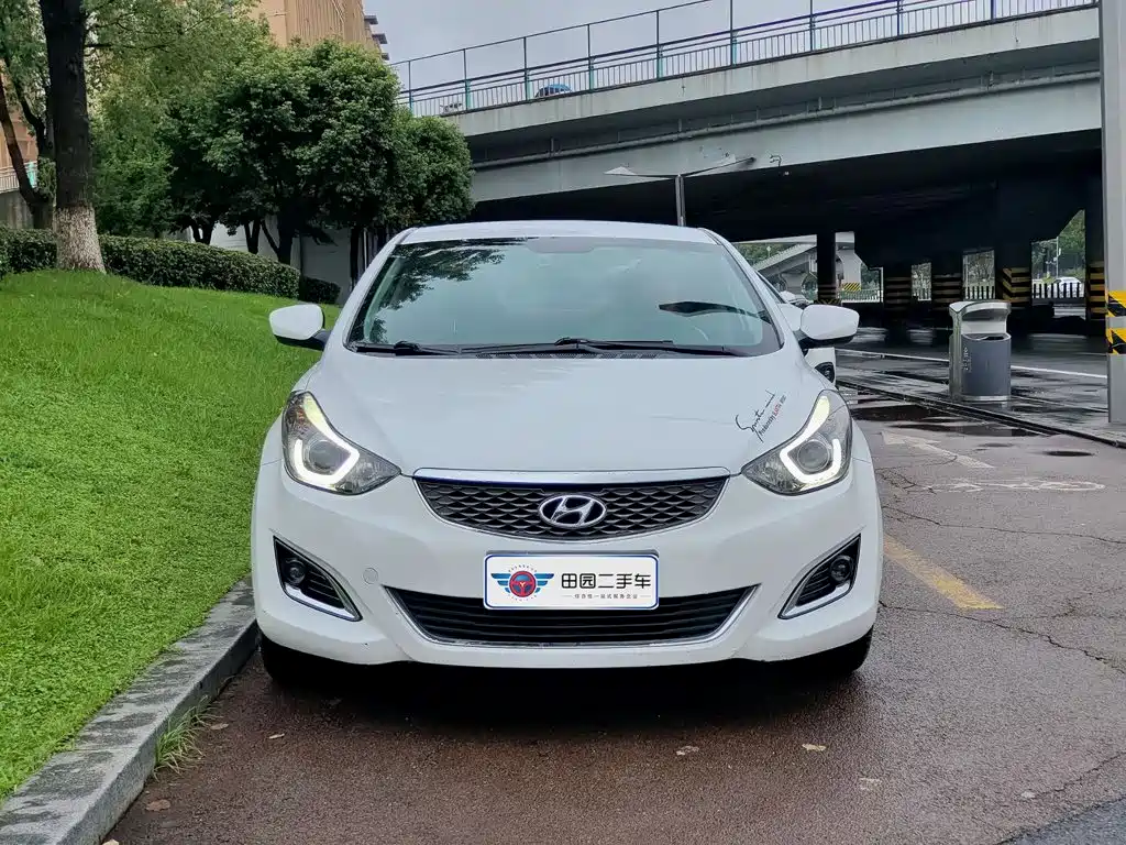 Hyundai Elantra Langdong — миниатюра 2