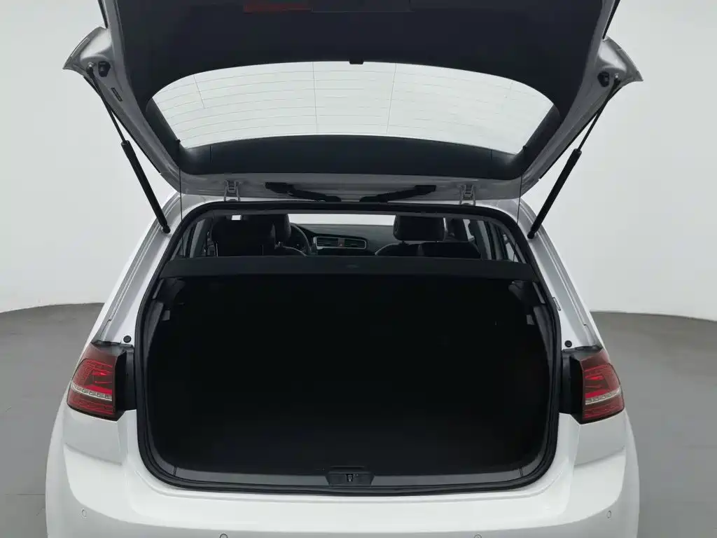 Volkswagen Golf — миниатюра 16