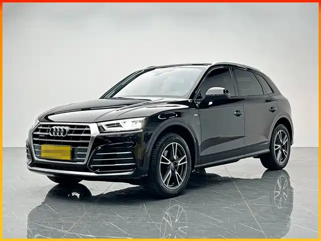 AUDI Q5L 2021
