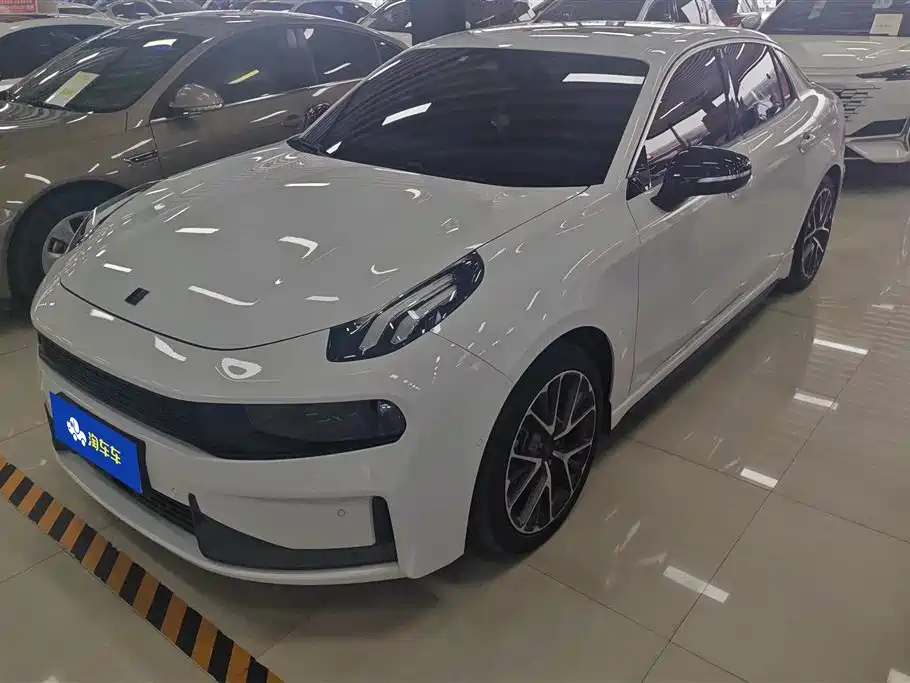 Lynk & Co 03 2020