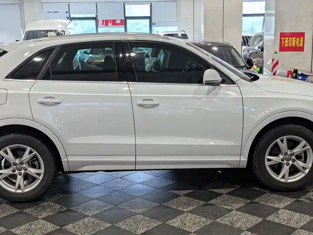 Audi Q3 — миниатюра 5