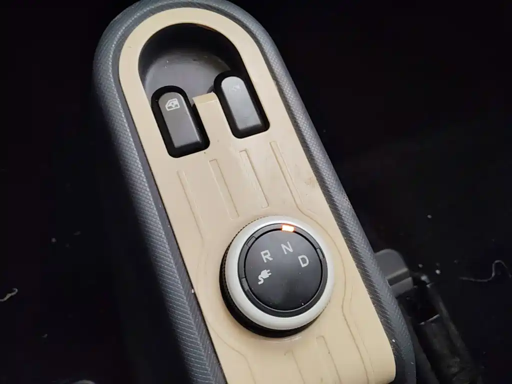 Wuling MINIEV — миниатюра 14