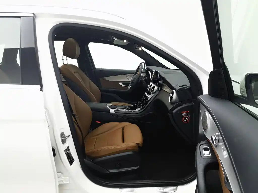 Mercedes-Benz GLC — миниатюра 23