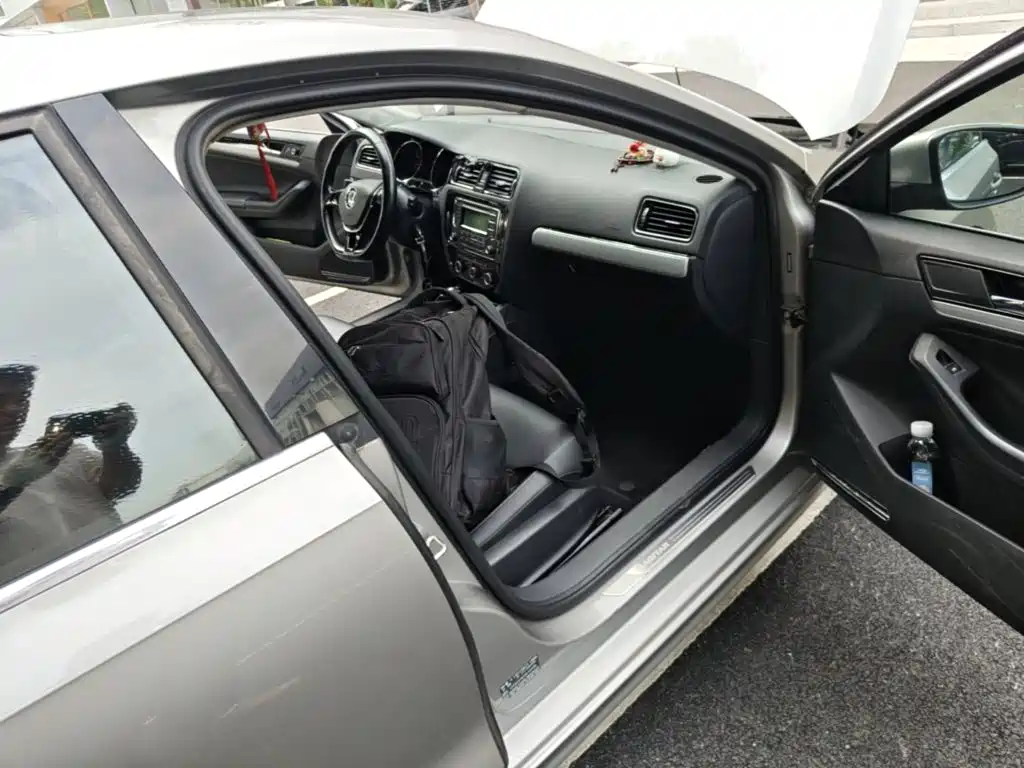 Volkswagen Sagitar — миниатюра 9